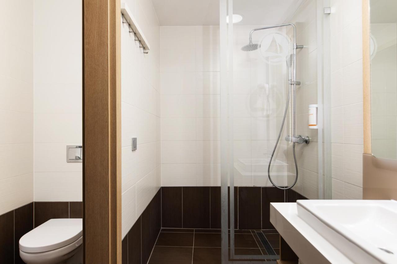 Portobello Wellness & Yacht Hotel 에스테르곰 외부 사진