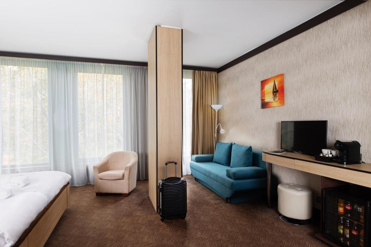 Portobello Wellness & Yacht Hotel 에스테르곰 외부 사진