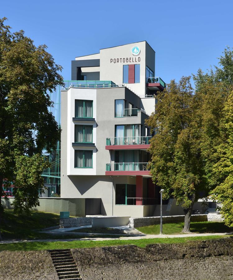 Portobello Wellness & Yacht Hotel 에스테르곰 외부 사진